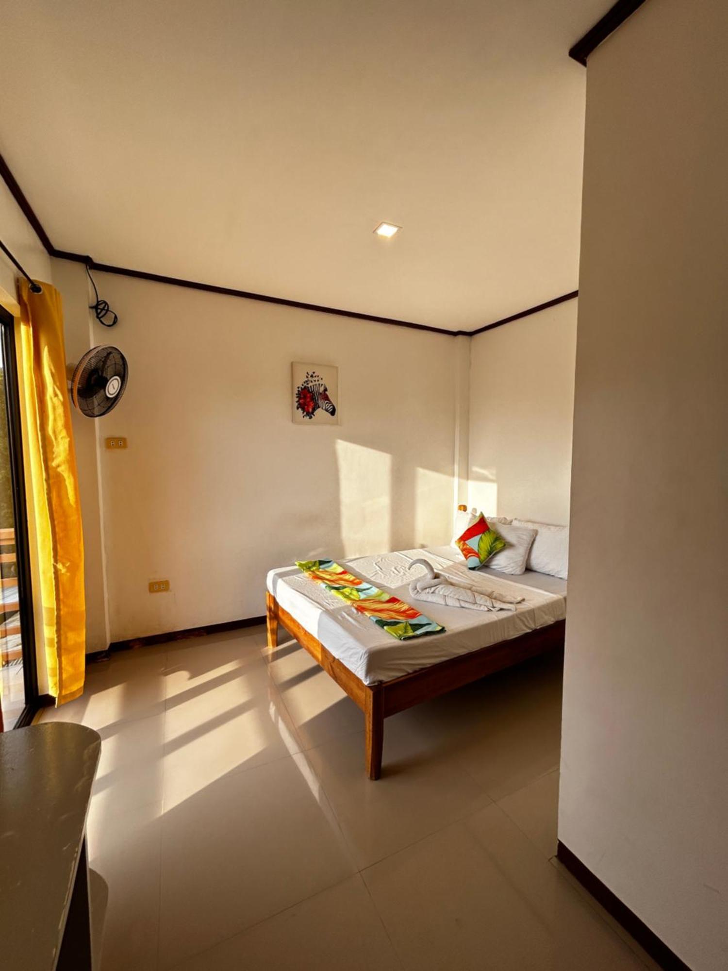 Brenmariel Tourist Inn El Nido Eksteriør billede