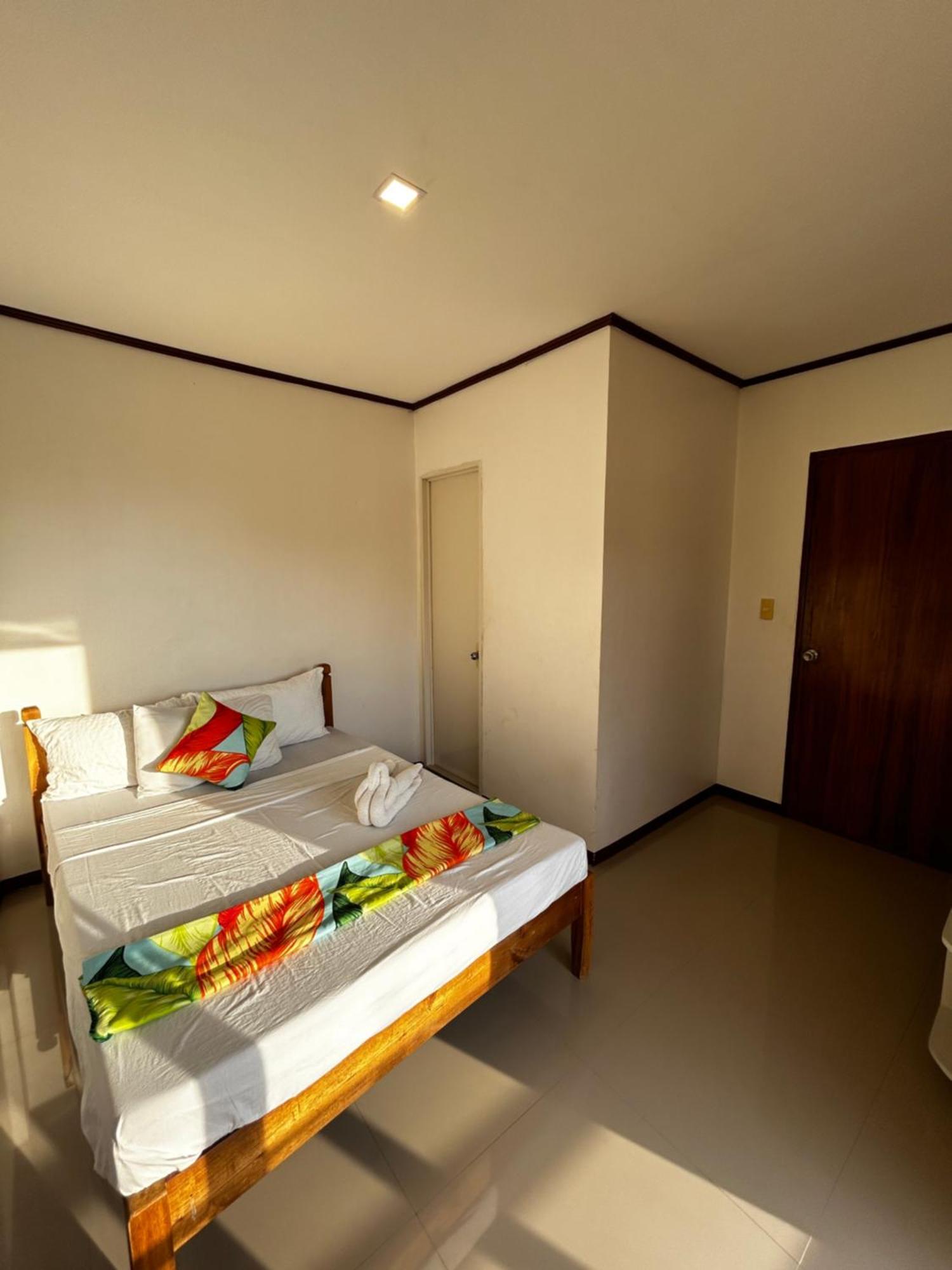 Brenmariel Tourist Inn El Nido Eksteriør billede